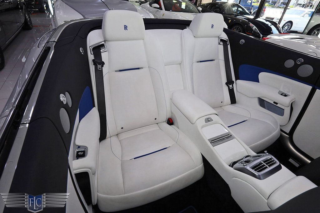 2018 Rolls-Royce Dawn Convertible - 22879158 - 15