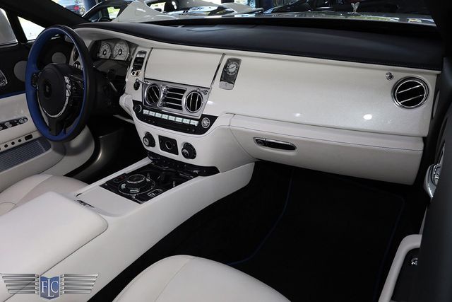 2018 Rolls-Royce Dawn Convertible - 22879158 - 20