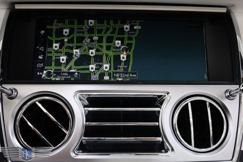 2018 Rolls-Royce Dawn Convertible - 22879158 - 24