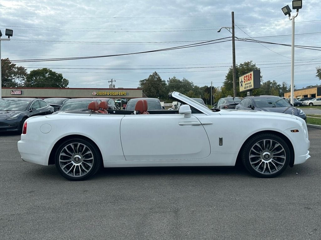 2018 Rolls-Royce Dawn Convertible - 22159819 - 19