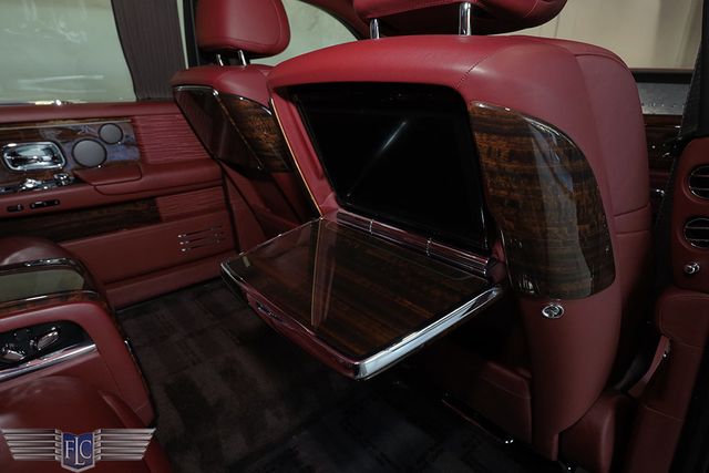 2018 Rolls-Royce Phantom Extended Wheelbase Sedan - 23067531 - 29