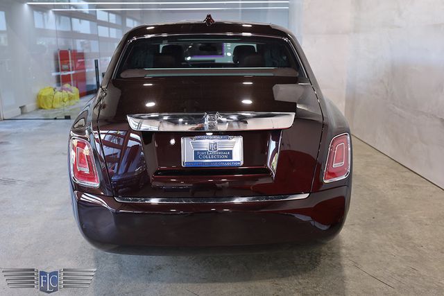 2018 Rolls-Royce Phantom Extended Wheelbase Sedan - 23067531 - 7