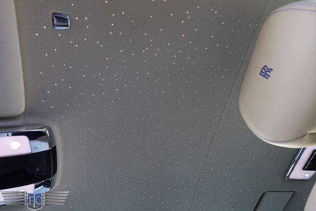 2018 Rolls-Royce Phantom Sedan - 22718398 - 13