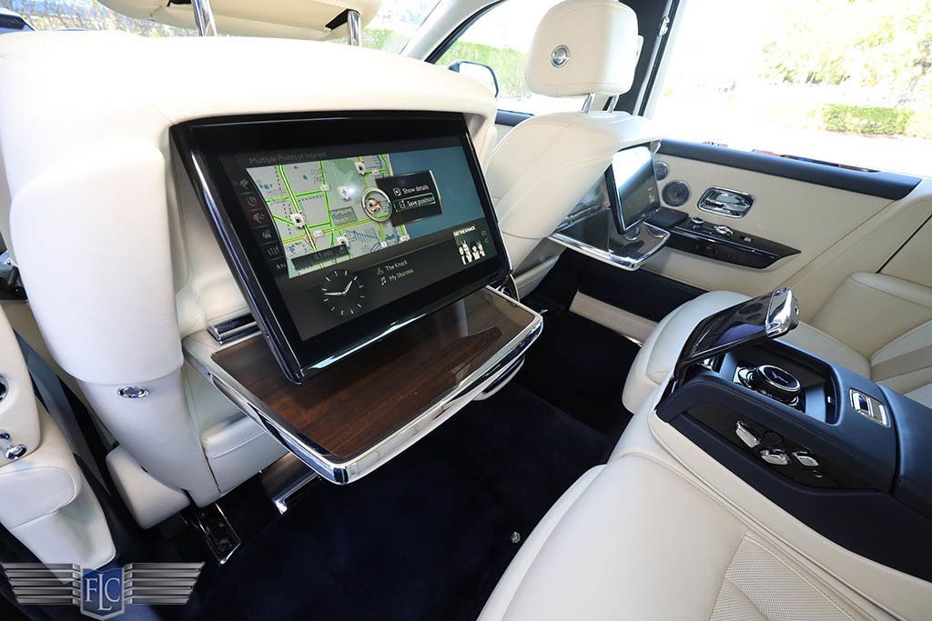 2018 Rolls-Royce Phantom Sedan - 22718398 - 25