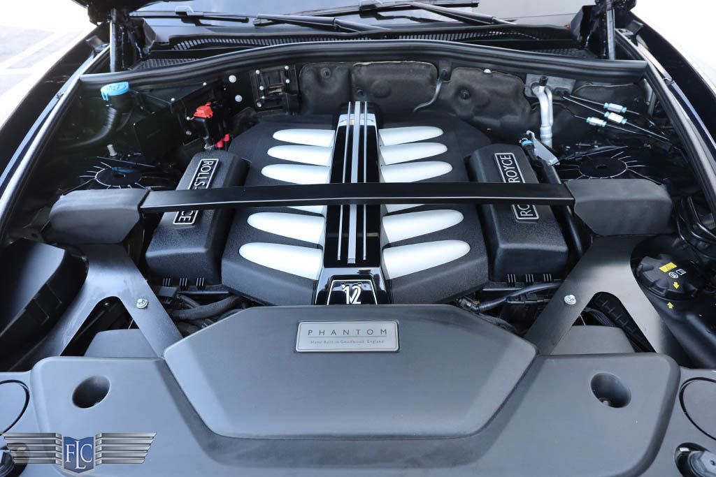 2018 Rolls-Royce Phantom Sedan - 22718398 - 45