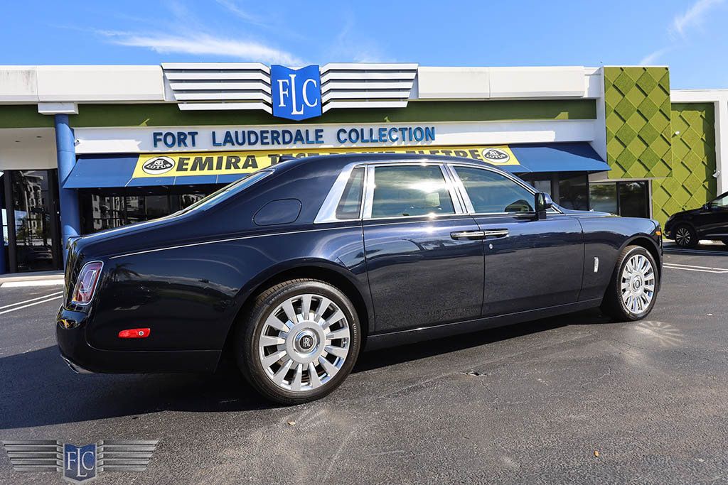 2018 Rolls-Royce Phantom Sedan - 22718398 - 4