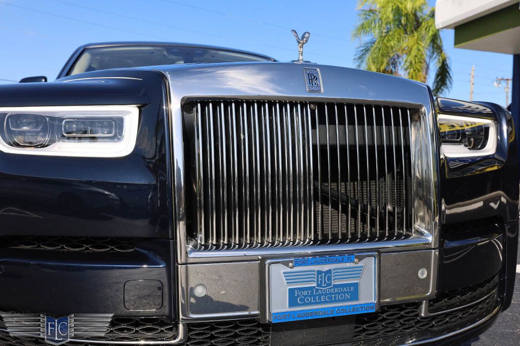 2018 Rolls-Royce Phantom Sedan - 22718398 - 8