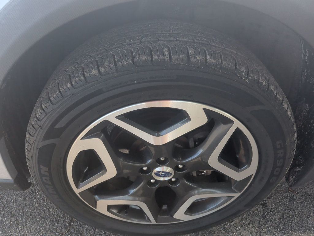 Subaru Crosstrek photo 10