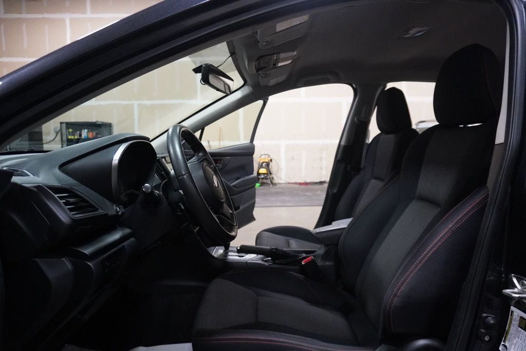 2018 Subaru Crosstrek 2.0i Premium photo 2