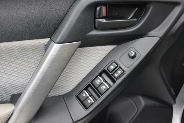 2018 Subaru Forester 2.5i - 23077594 - 28