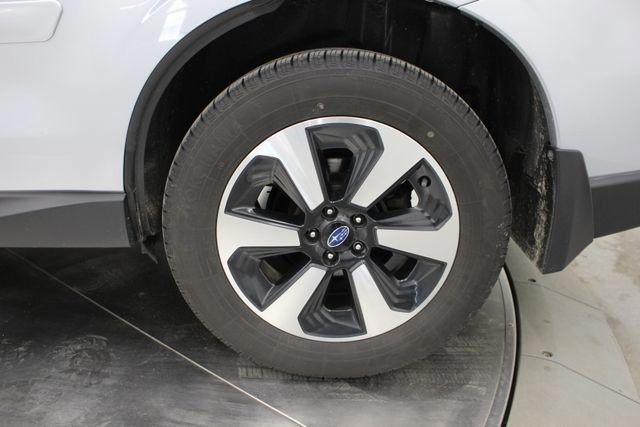 2018 Subaru Forester 2.5i - 23077594 - 33