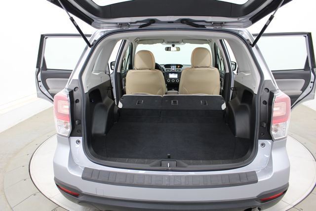 2018 Subaru Forester 2.5i - 23077594 - 36