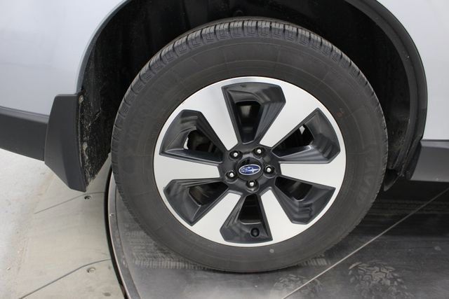 2018 Subaru Forester 2.5i - 23077594 - 40