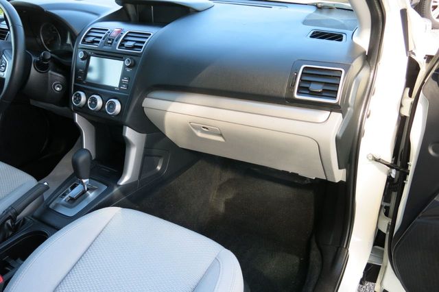 2018 Subaru Forester 2.5i CVT - 22154615 - 11