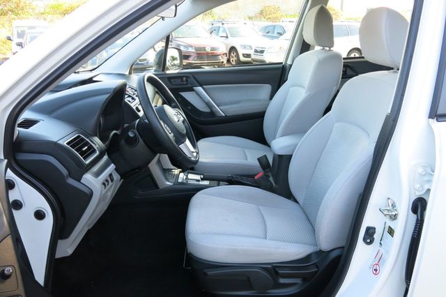 2018 Subaru Forester 2.5i CVT - 22154615 - 12