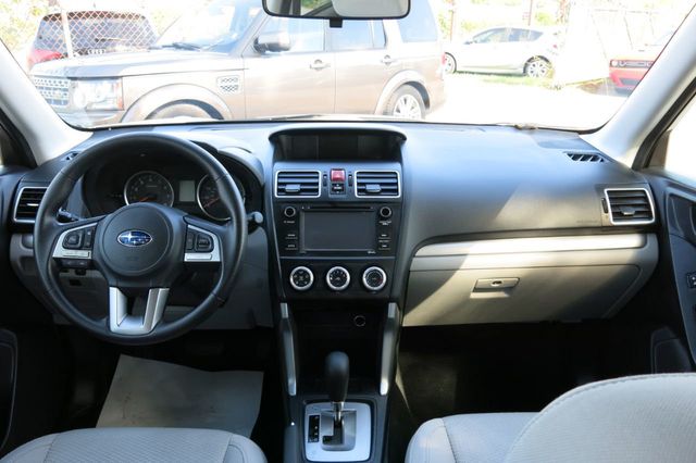 2018 Subaru Forester 2.5i CVT - 22154615 - 18