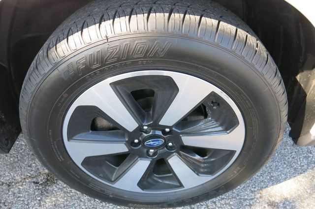 2018 Subaru Forester 2.5i CVT - 22154615 - 34