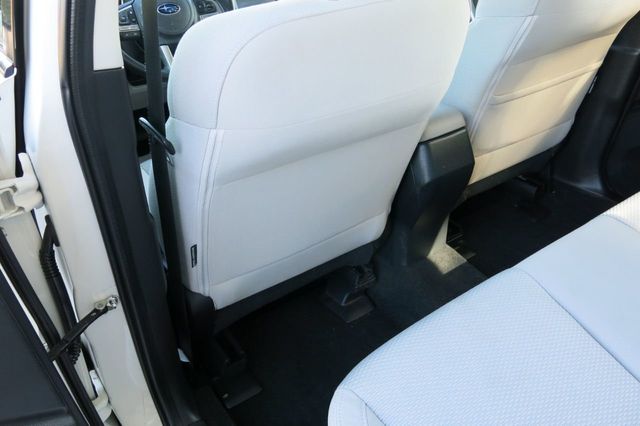 2018 Subaru Forester 2.5i CVT - 22154615 - 42
