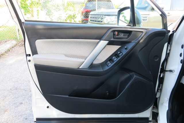 2018 Subaru Forester 2.5i CVT - 22154615 - 46