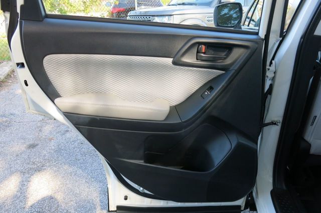 2018 Subaru Forester 2.5i CVT - 22154615 - 48