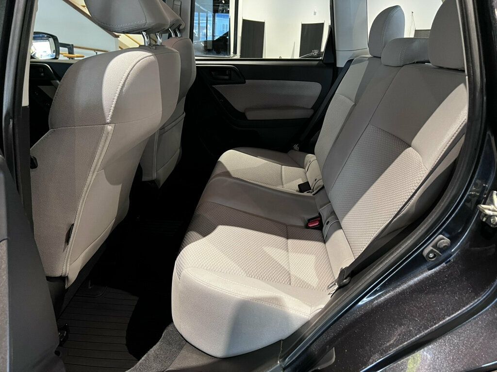 2018 Subaru Forester 2.5i CVT - 23079923 - 14