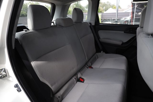 2018 Subaru Forester 2.5i CVT - 23057522 - 16
