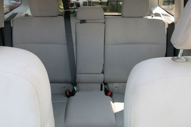 2018 Subaru Forester 2.5i Premium CVT - 23055834 - 18
