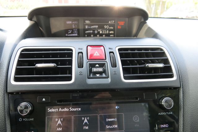 2018 Subaru Forester 2.5i Premium CVT - 23055834 - 26