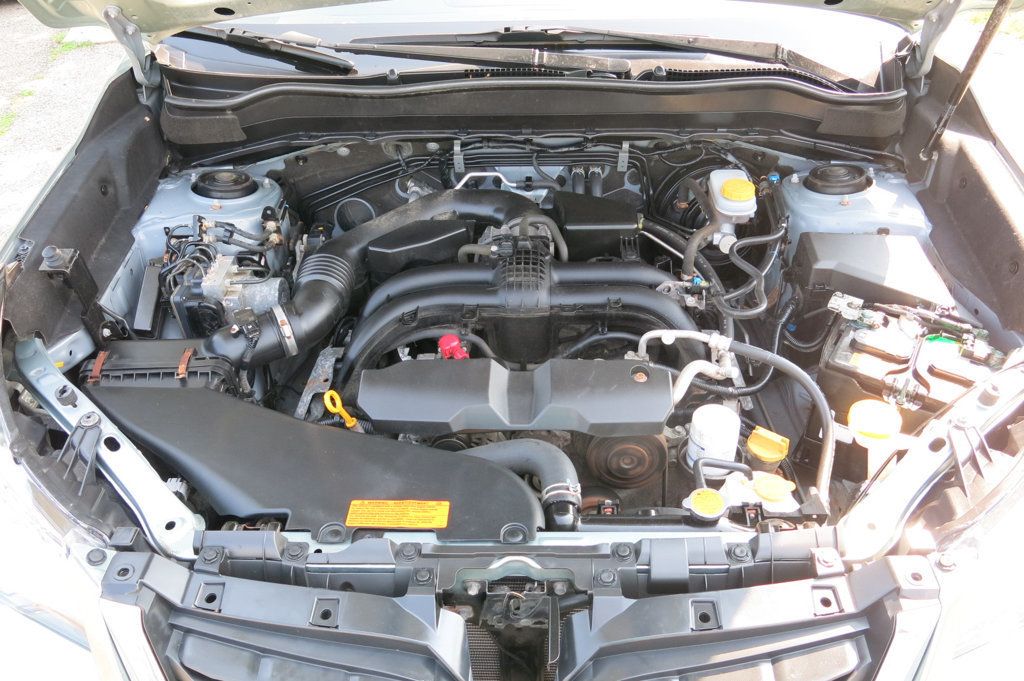 2018 Subaru Forester 2.5i Premium CVT - 23055834 - 30