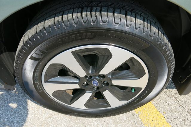 2018 Subaru Forester 2.5i Premium CVT - 23055834 - 31