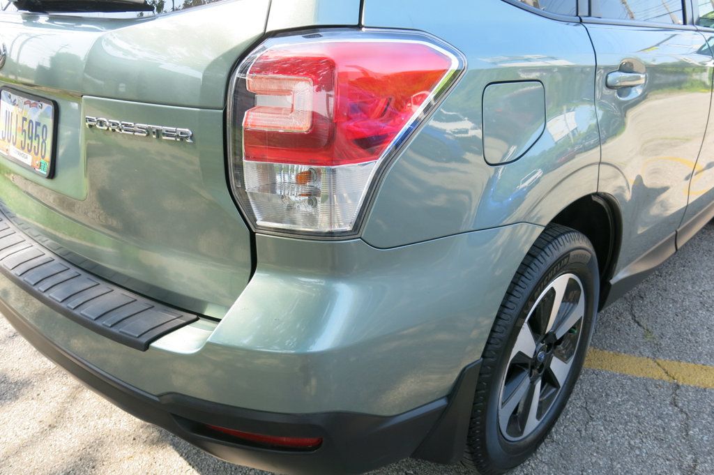 2018 Subaru Forester 2.5i Premium CVT - 23055834 - 38