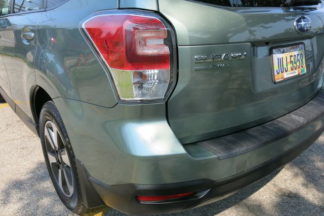 2018 Subaru Forester 2.5i Premium CVT - 23055834 - 39