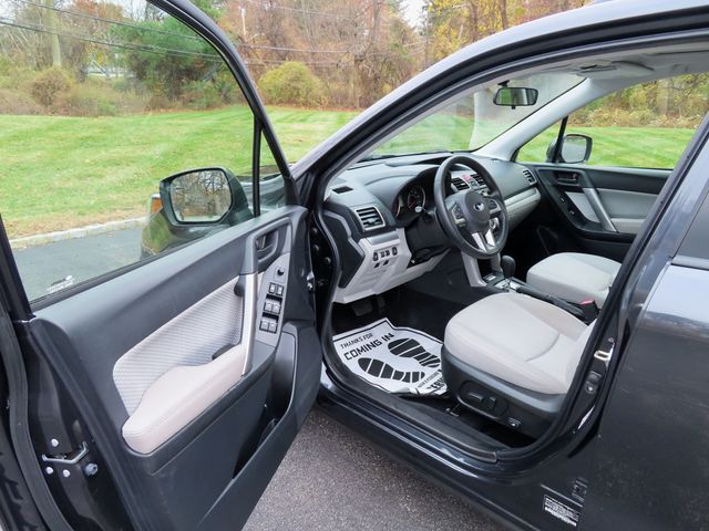 2018 Subaru Forester 2.5i Premium CVT - 22941491 - 16