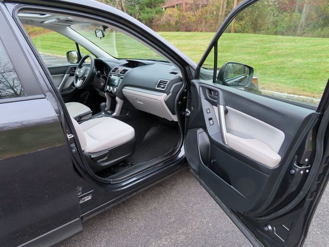 2018 Subaru Forester 2.5i Premium CVT - 22941491 - 19