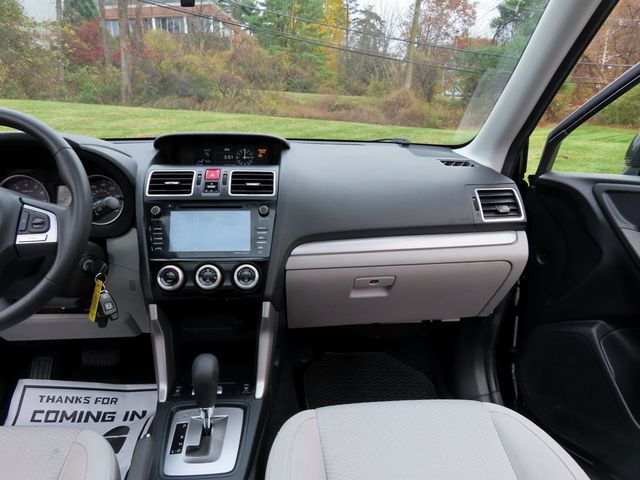 2018 Subaru Forester 2.5i Premium CVT - 22941491 - 30