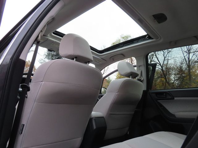 2018 Subaru Forester 2.5i Premium CVT - 22941491 - 32