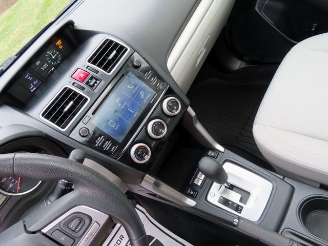 2018 Subaru Forester 2.5i Premium CVT - 22941491 - 35