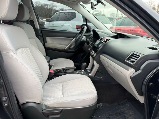 2018 Subaru Forester 2.5i Premium CVT - 22964472 - 16