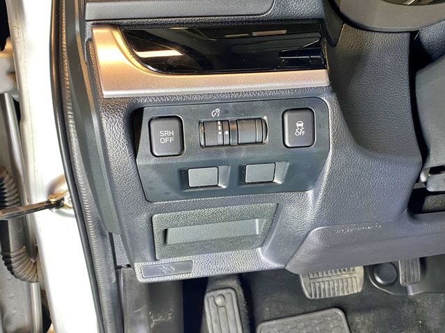 2018 Subaru Forester 2.5i Premium CVT - 23019306 - 22