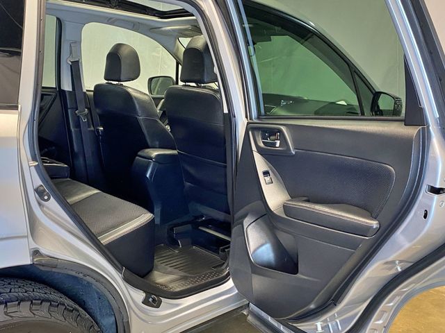 2018 Subaru Forester 2.5i Premium CVT - 23019306 - 44