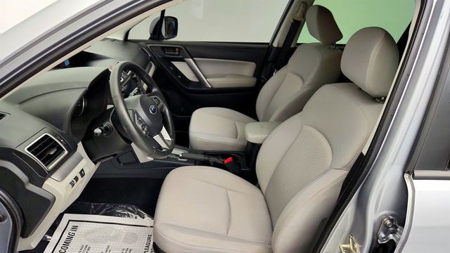 2018 Subaru Forester 2.5i Premium w/ All-Weather Package - 23080928 - 18