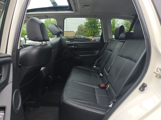2018 Subaru Forester 2.5i Touring CVT - 23059772 - 9