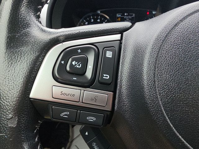 2018 Subaru Forester 2.5i Touring CVT - 23059772 - 32