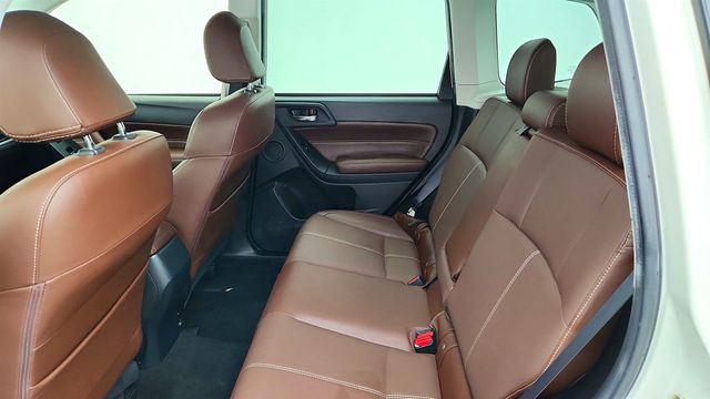 2018 Subaru Forester 2.5i Touring CVT - 23036368 - 21