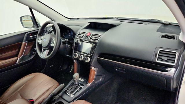 2018 Subaru Forester 2.5i Touring CVT - 23036368 - 25