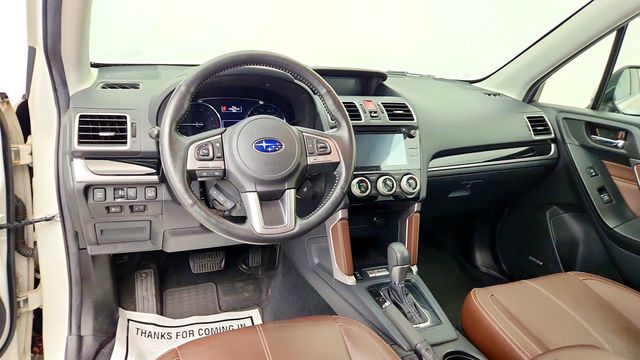 2018 Subaru Forester 2.5i Touring CVT - 23081754 - 11