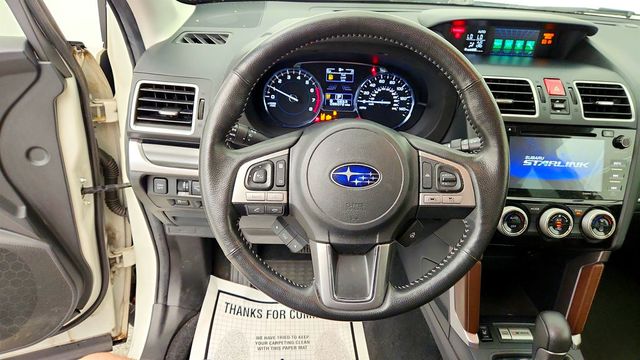 2018 Subaru Forester 2.5i Touring CVT - 23081754 - 12