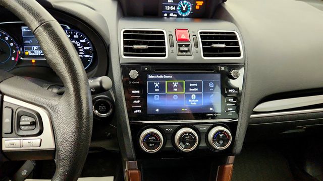 2018 Subaru Forester 2.5i Touring CVT - 23081754 - 16