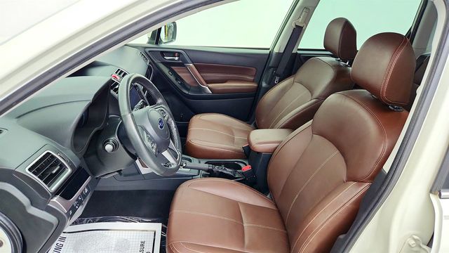 2018 Subaru Forester 2.5i Touring CVT - 23081754 - 33