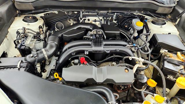 2018 Subaru Forester 2.5i Touring CVT - 23081754 - 40
